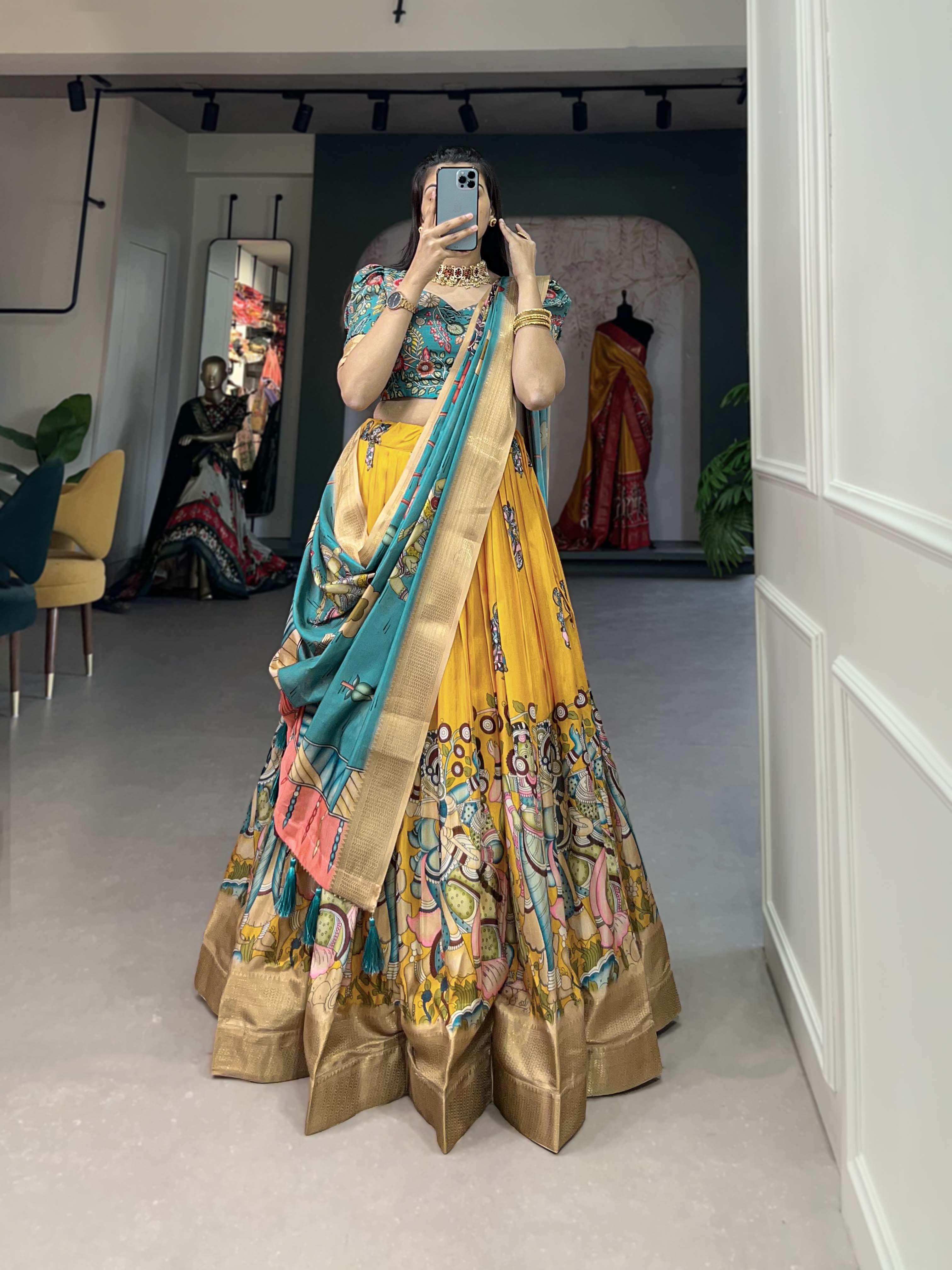 Women's Dola Silk With Kalamkari Print Lehenga Choli Set