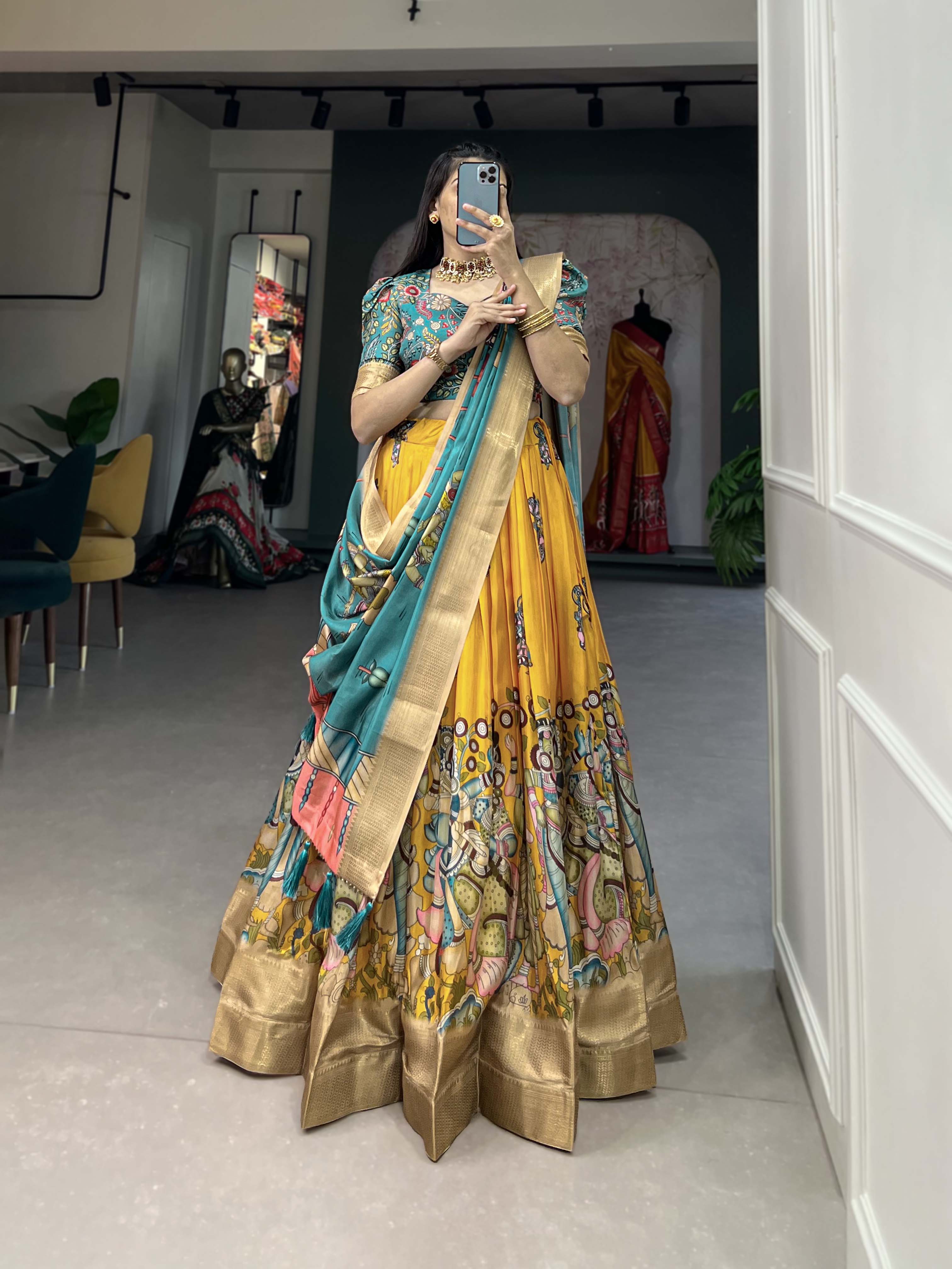 Women's Dola Silk With Kalamkari Print Lehenga Choli Set