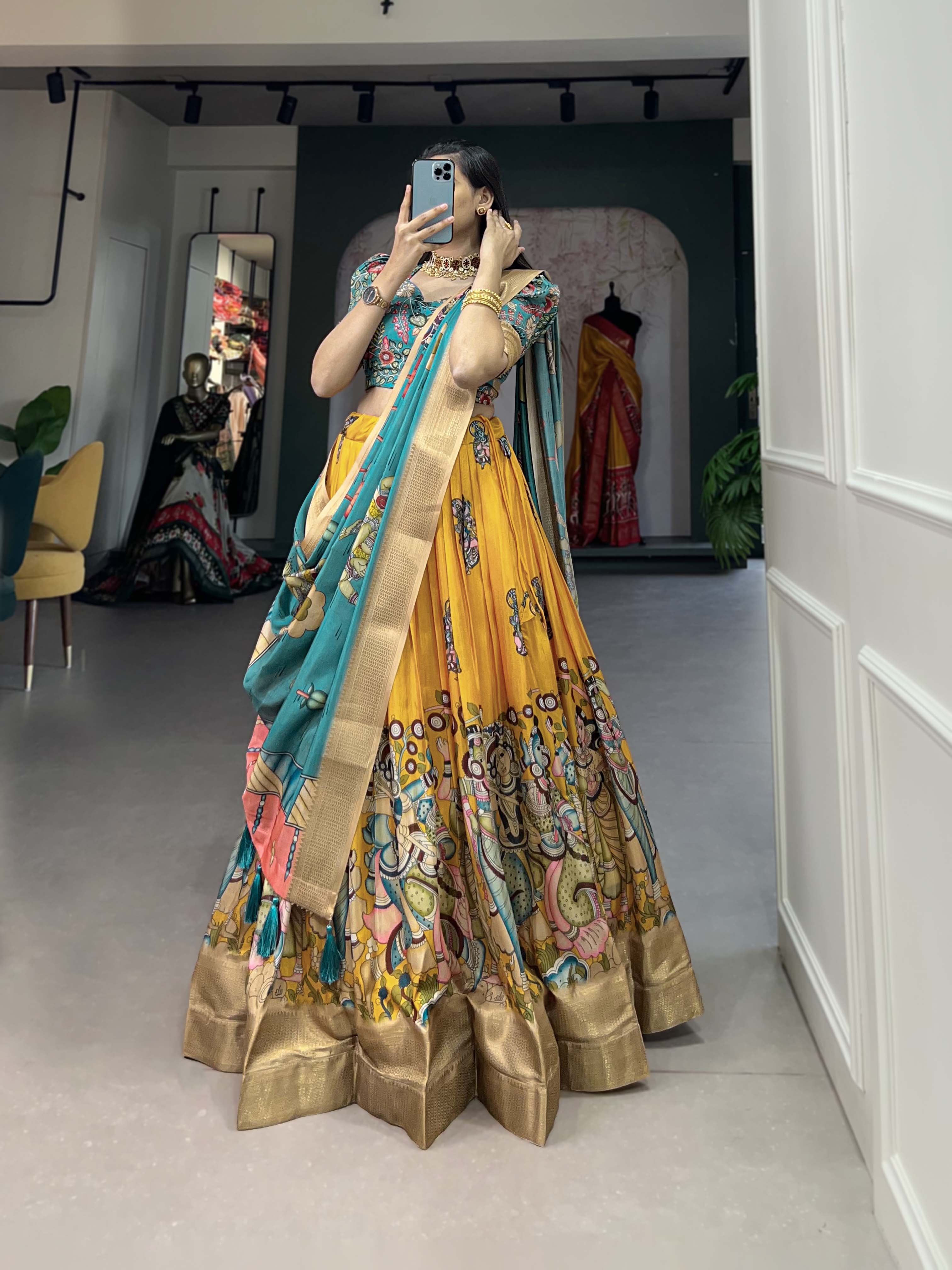 Women's Dola Silk With Kalamkari Print Lehenga Choli Set