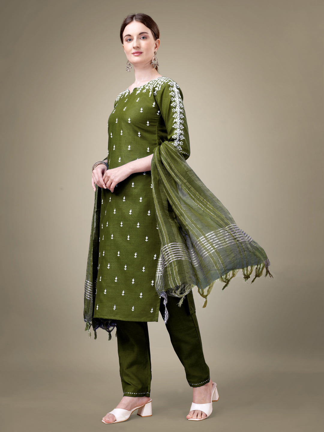 Mehendi Cotton Blend Kurta Set With Sequence Embroidery Work