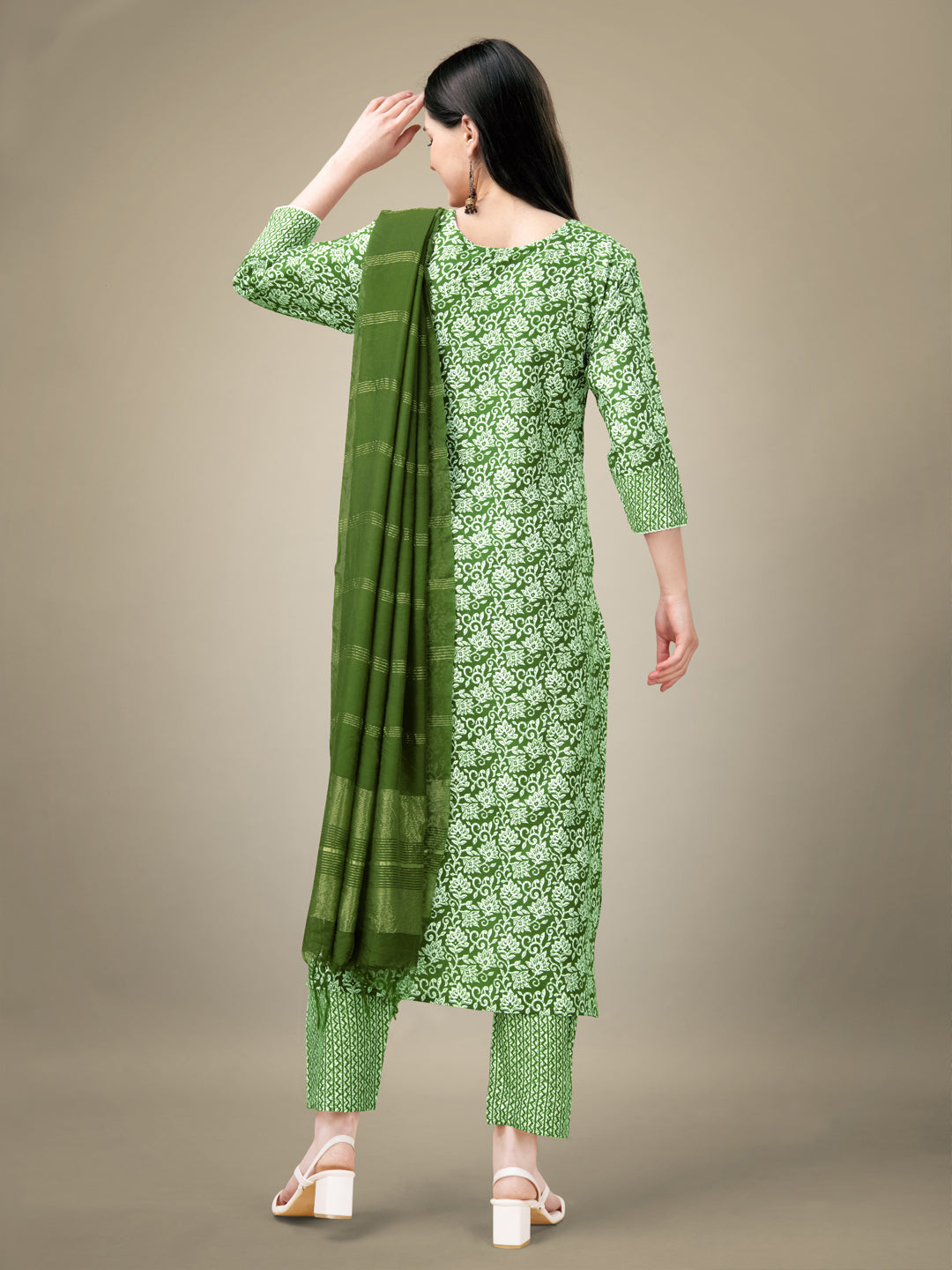 Green Rayon Print Kurta Set With Embroidery & Fancy Lace Work