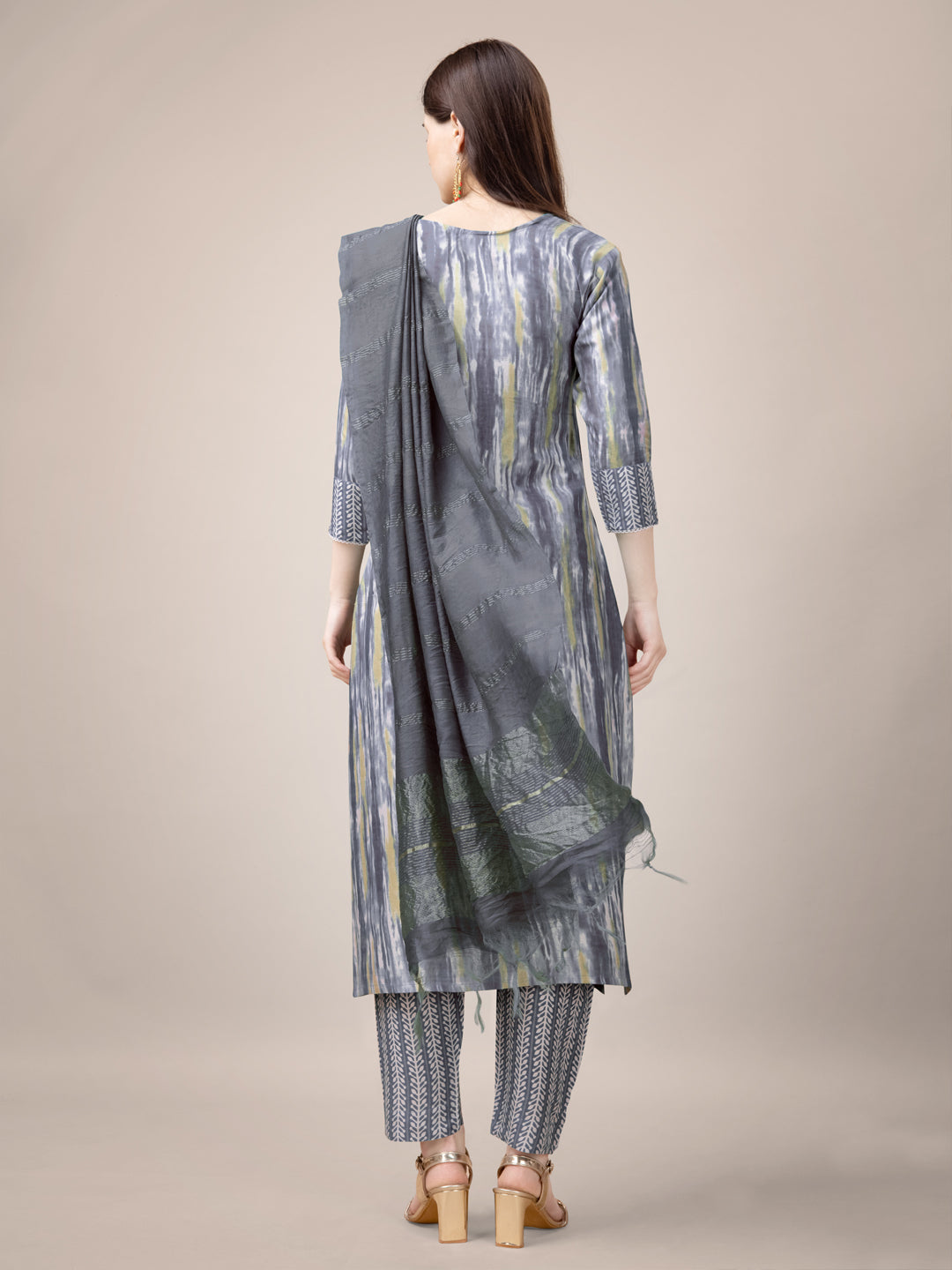 Gray Rayon Print Kurta Set With Embroidery & Fancy Lace Work