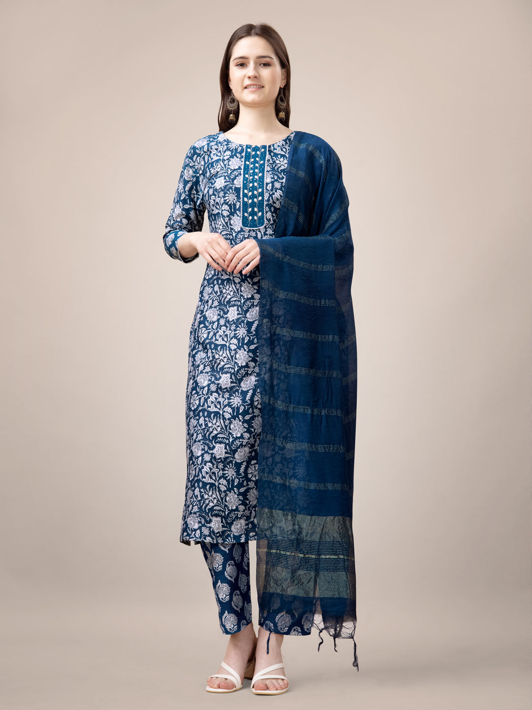 Morpich Rayon Print Kurta Set With Embroidery & Fancy Lace Work