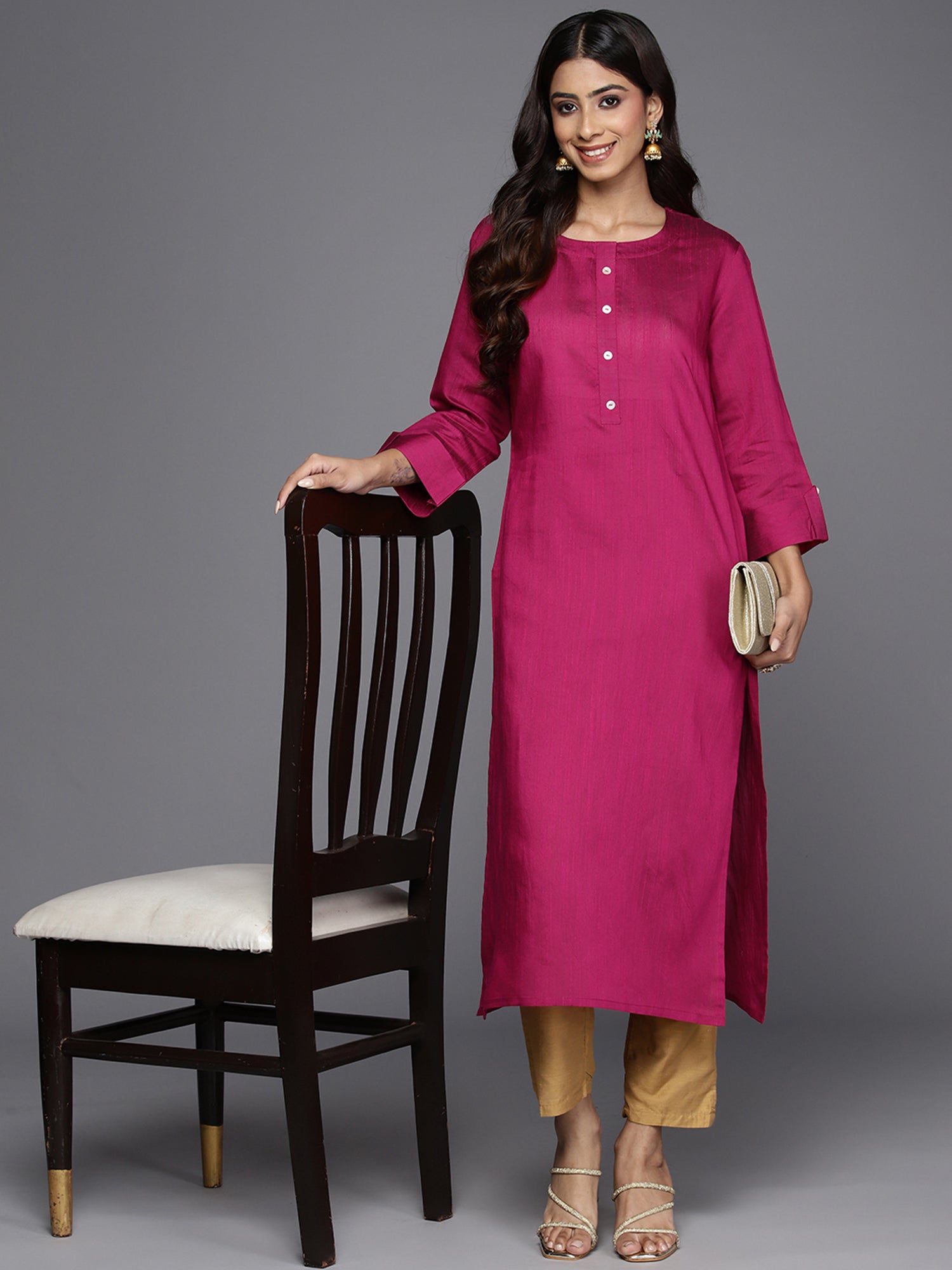 Women Pink Solid Straight Smart Casual Kurtas