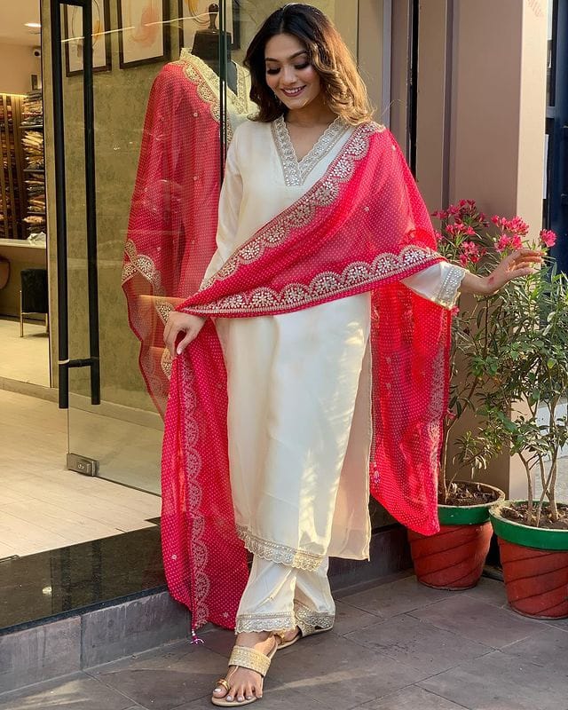 Off White Viscose Chanderi Embroidered Kurta