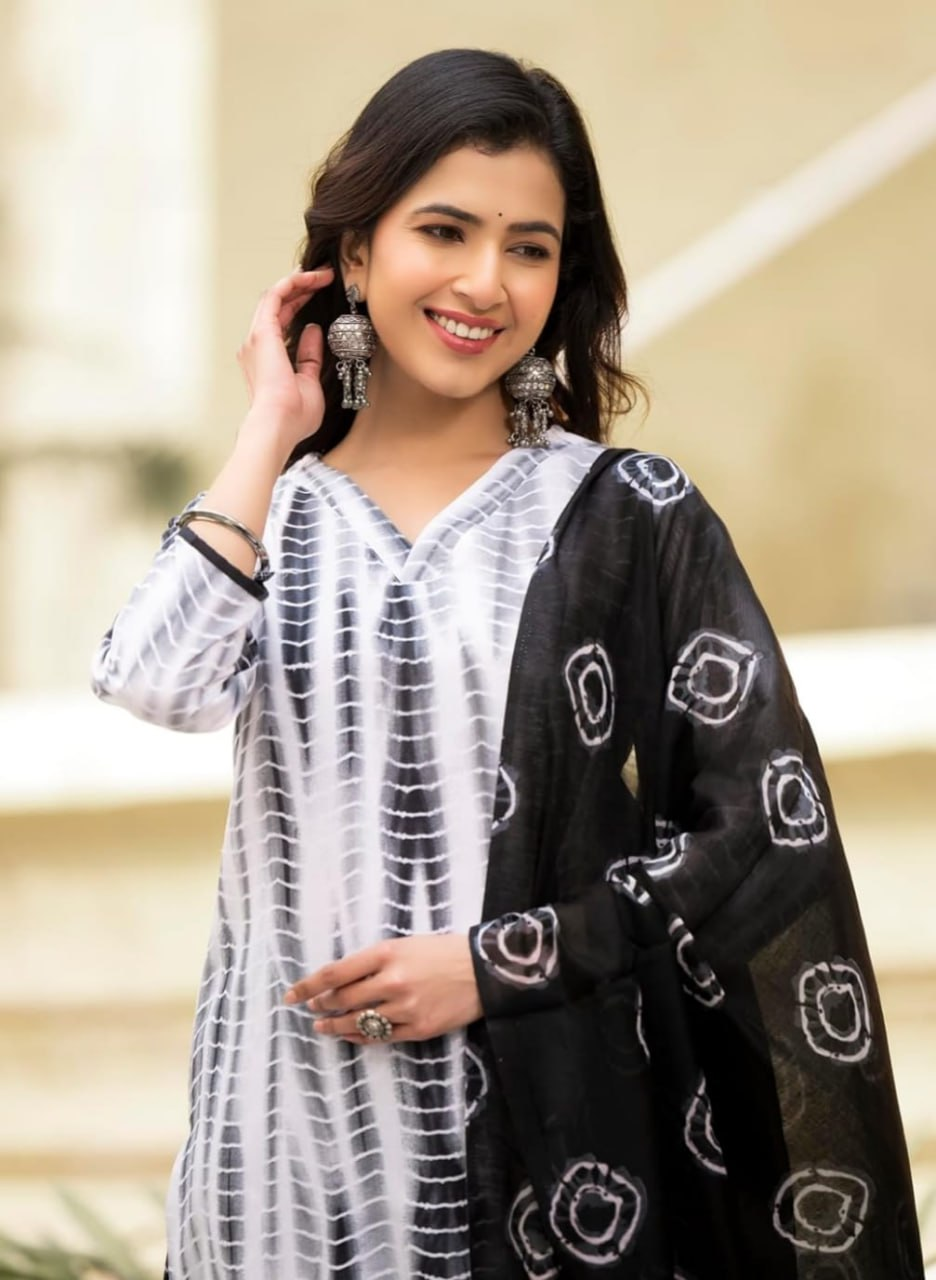 Multi Trendy Elementary Designer Readymade Salwar Suit