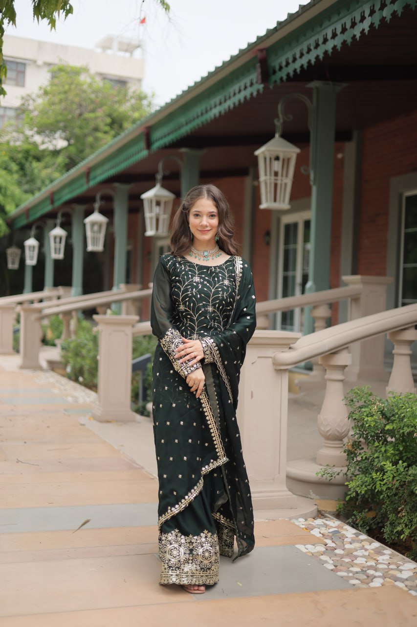 Green Jaal Embroidered Kurta Set