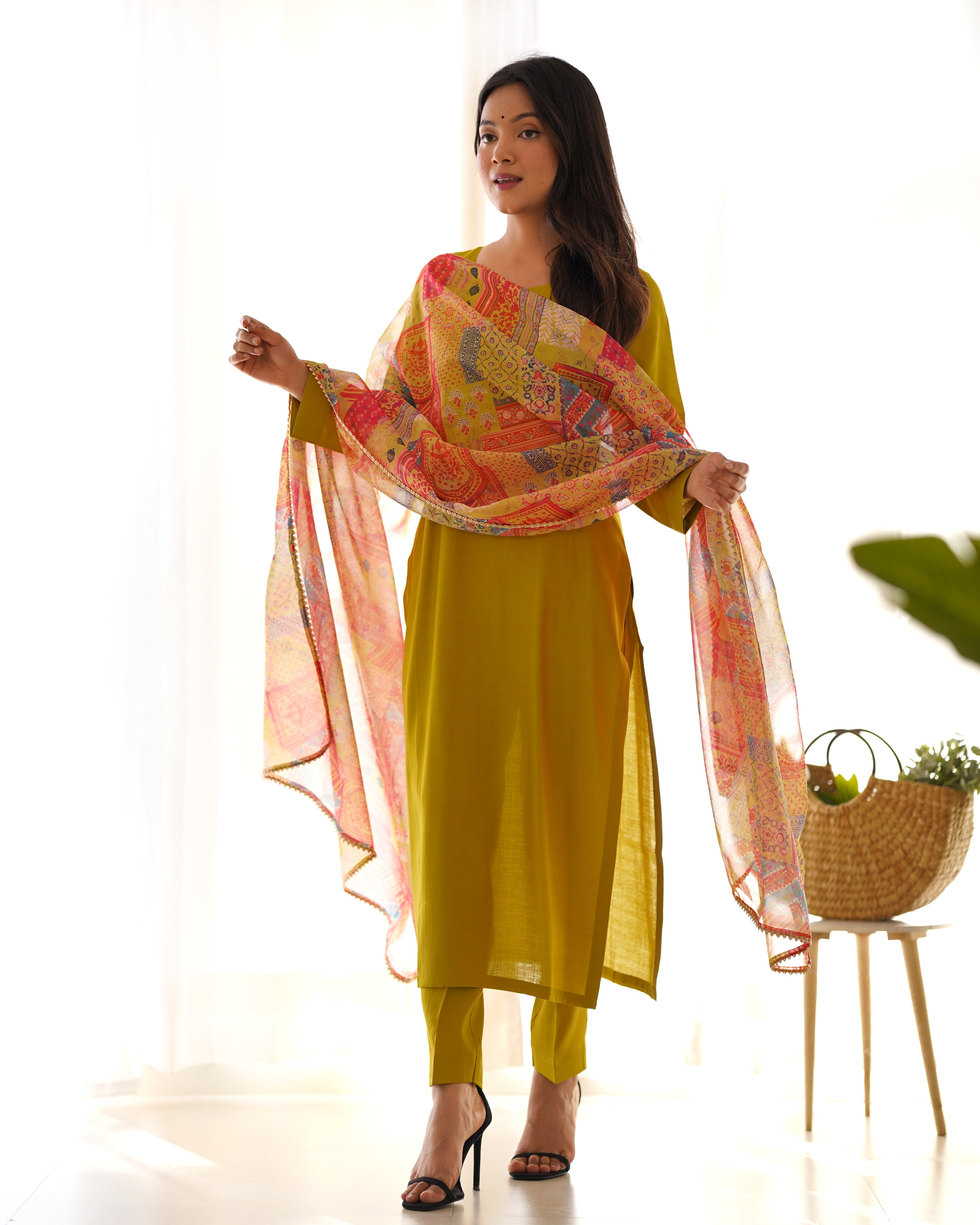 Light Green Viscose Kurta Set With Solid