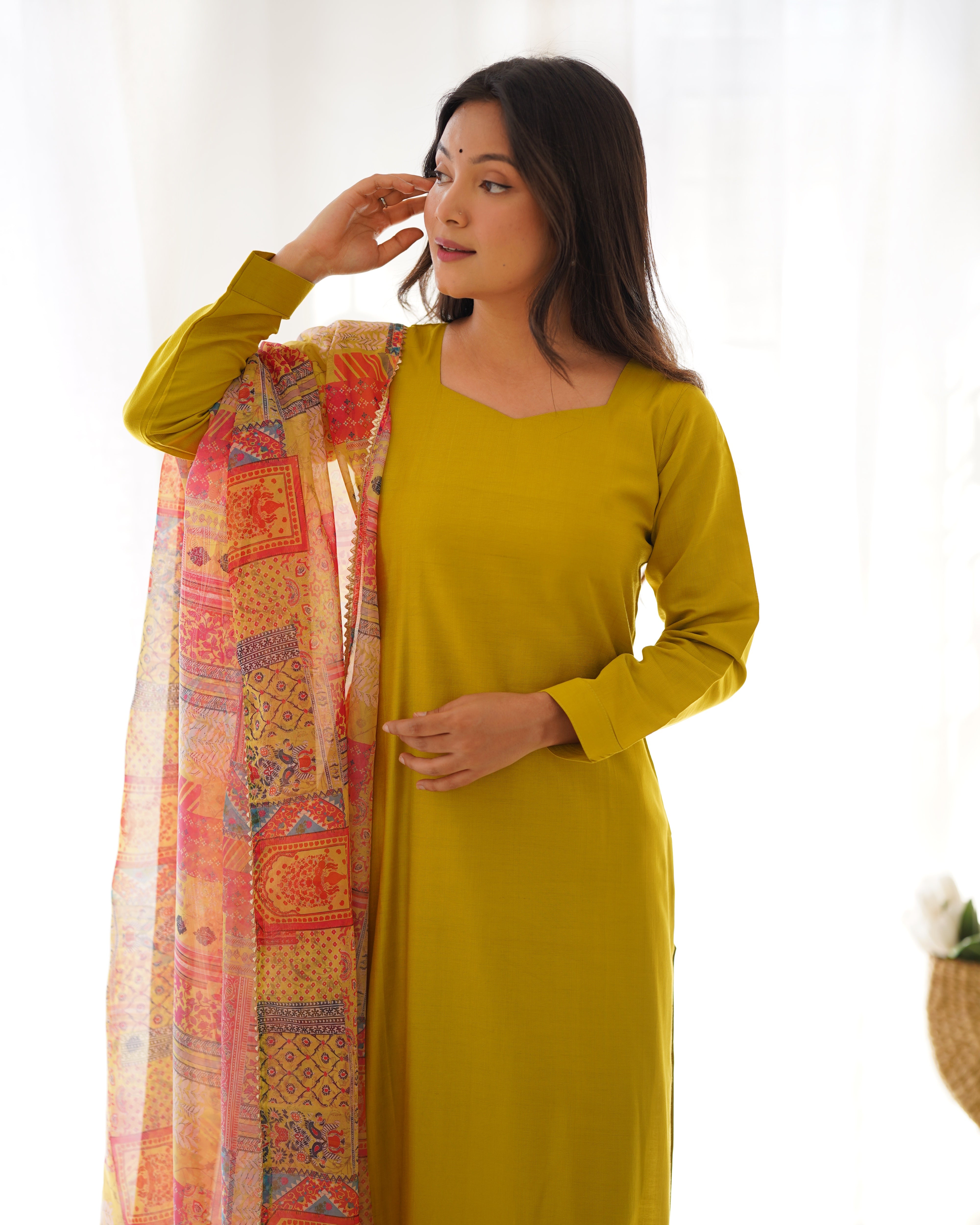 Light Green Viscose Kurta Set With Solid