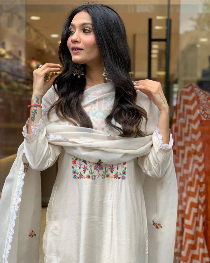 White Yoke Embroidered Kurta Set