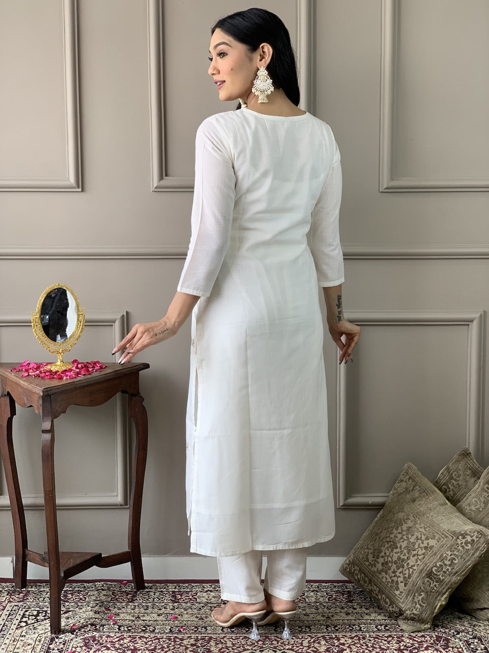 White Viscose Blend Embroidery Work Kurta