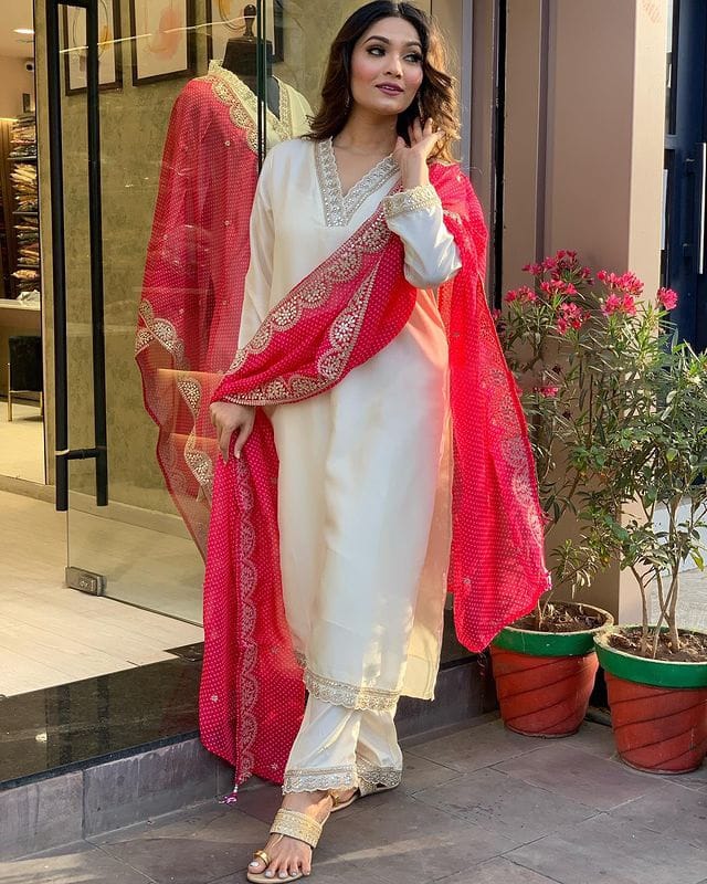 Off White Viscose Chanderi Embroidered Kurta