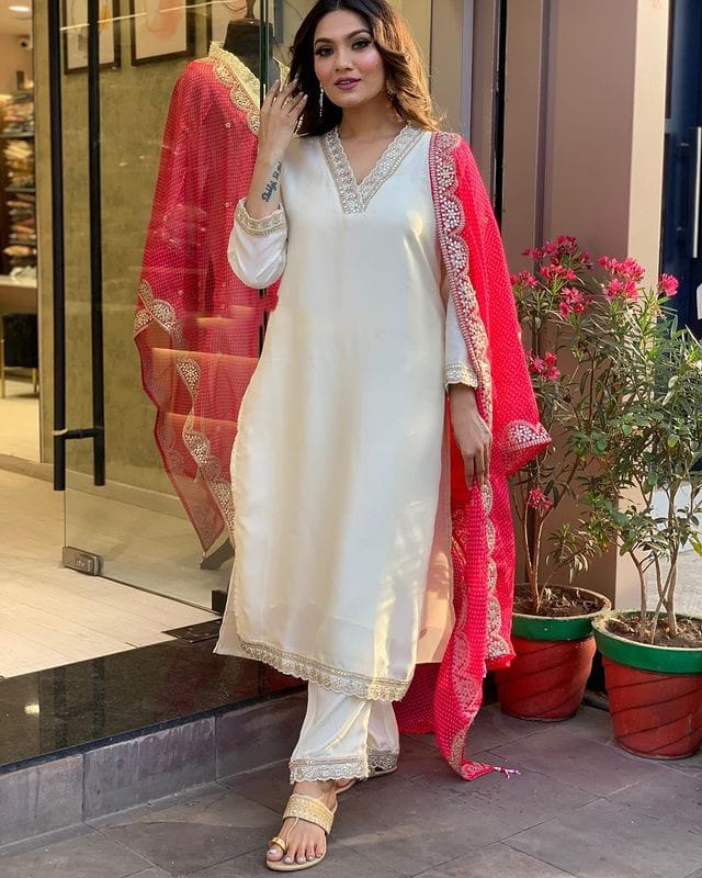 Off White Viscose Chanderi Embroidered Kurta