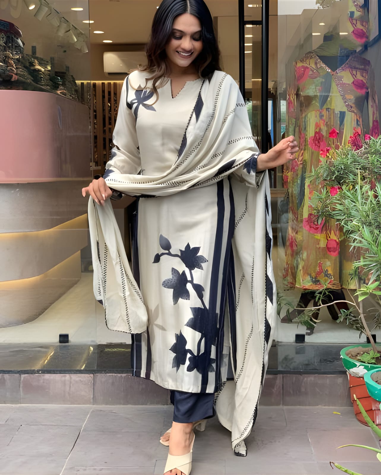 White Muslin Kurta Set With Floral Print