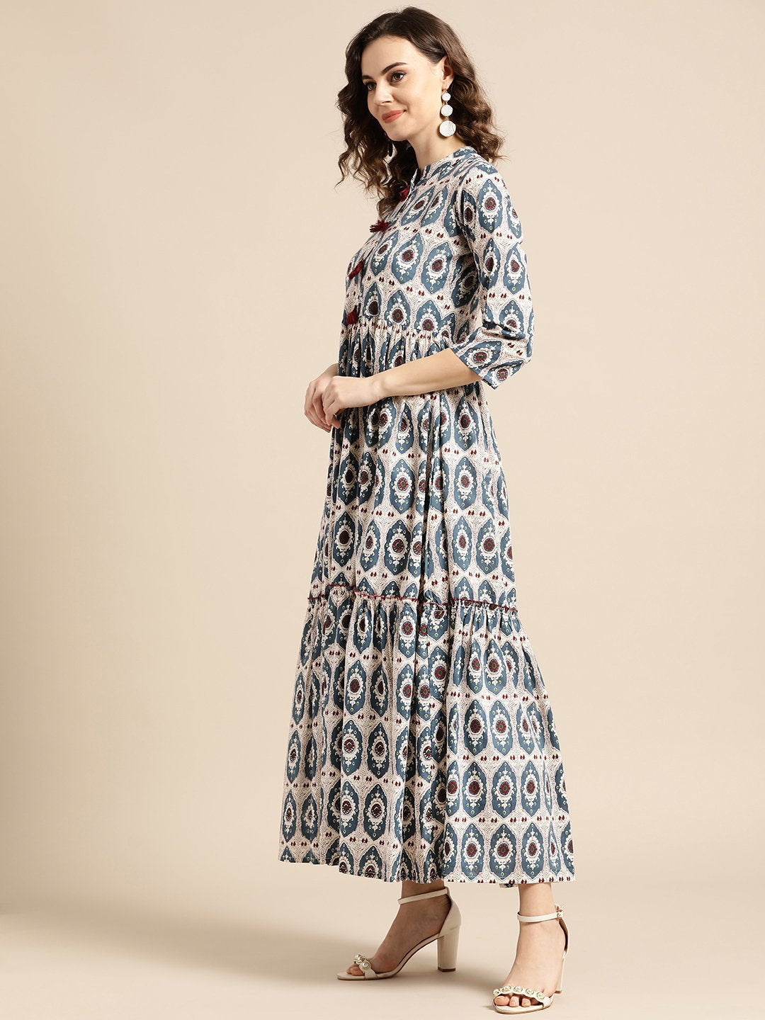 Women Maroon Printed Straight Kurta With Three Quarter Sleeves