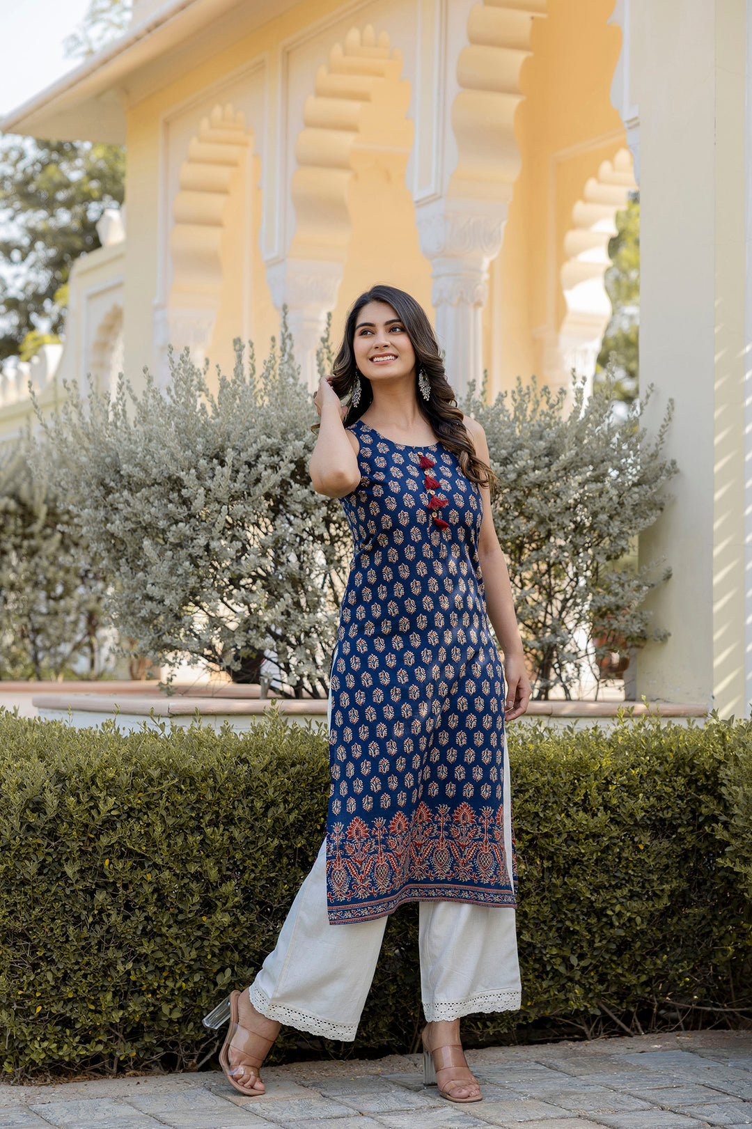 Women Navy Blue Printed Straight Kurta Sleeveless