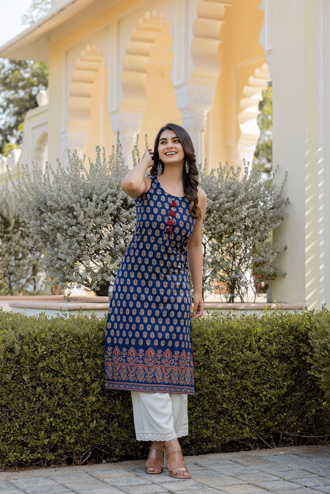 Women Navy Blue Printed Straight Kurta Sleeveless
