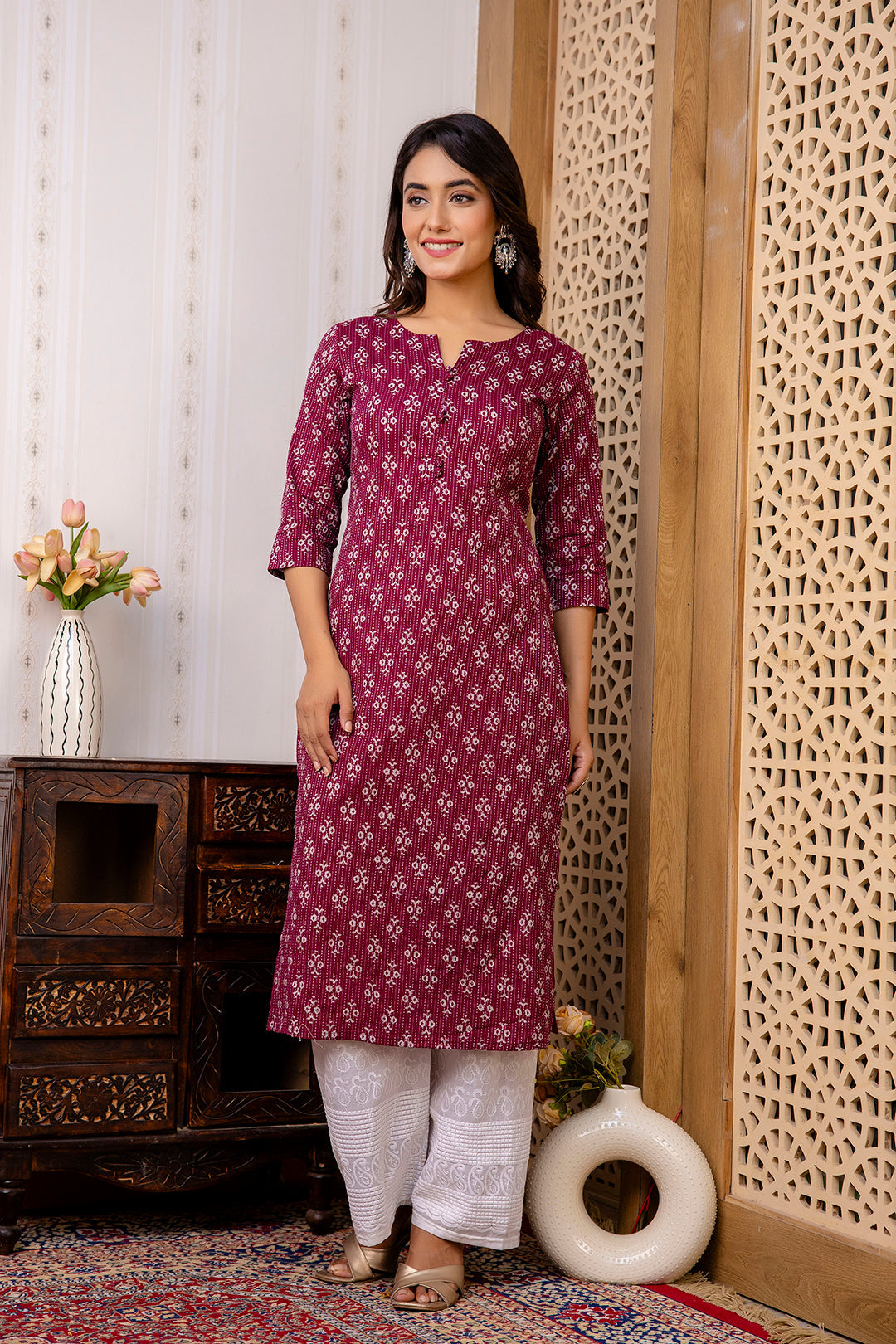 Women Burgundy Printed Straight Kurta With Three Quarter Sleeves