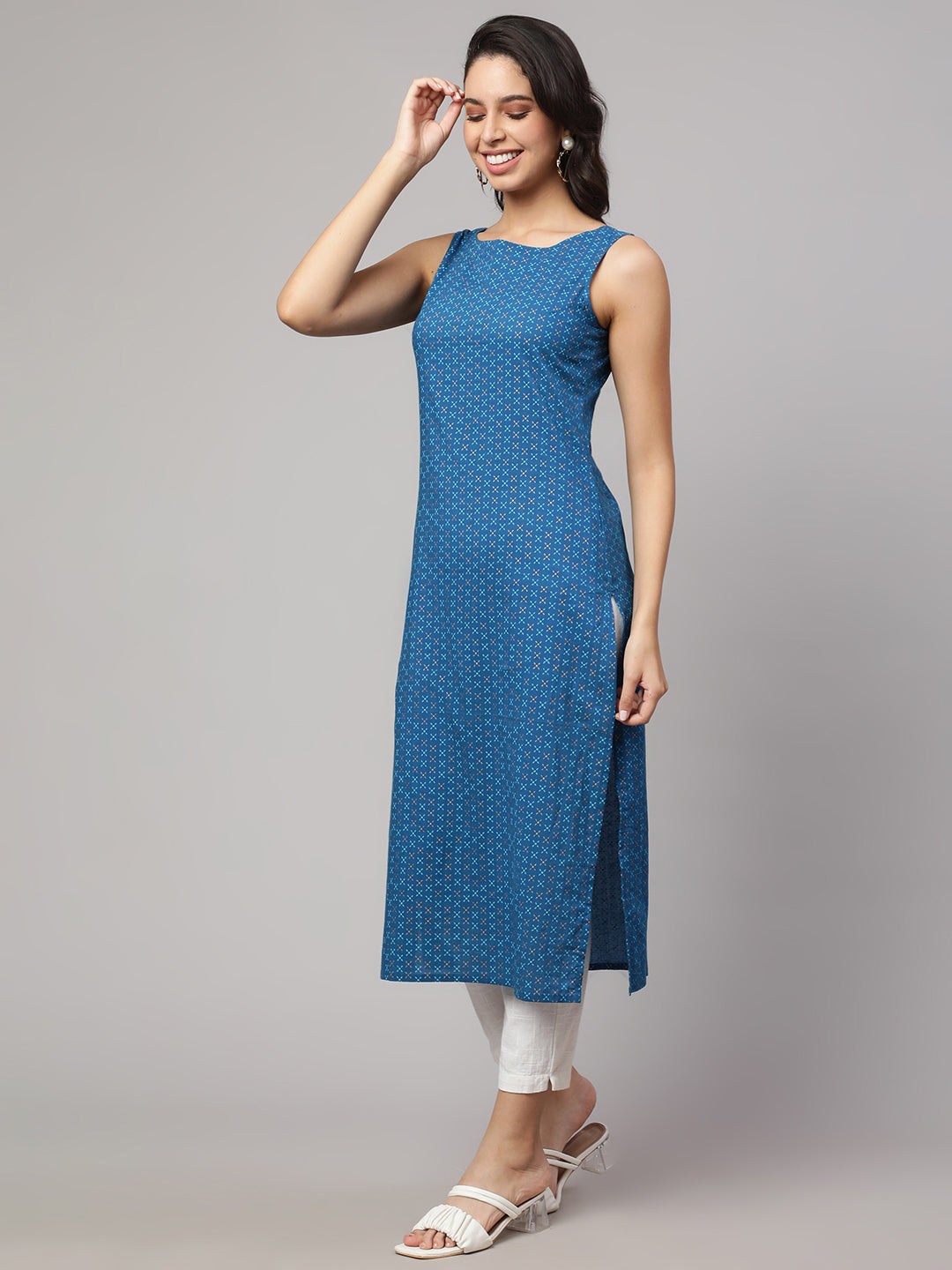 Women Blue Printed Straight Kurta Sleeveless