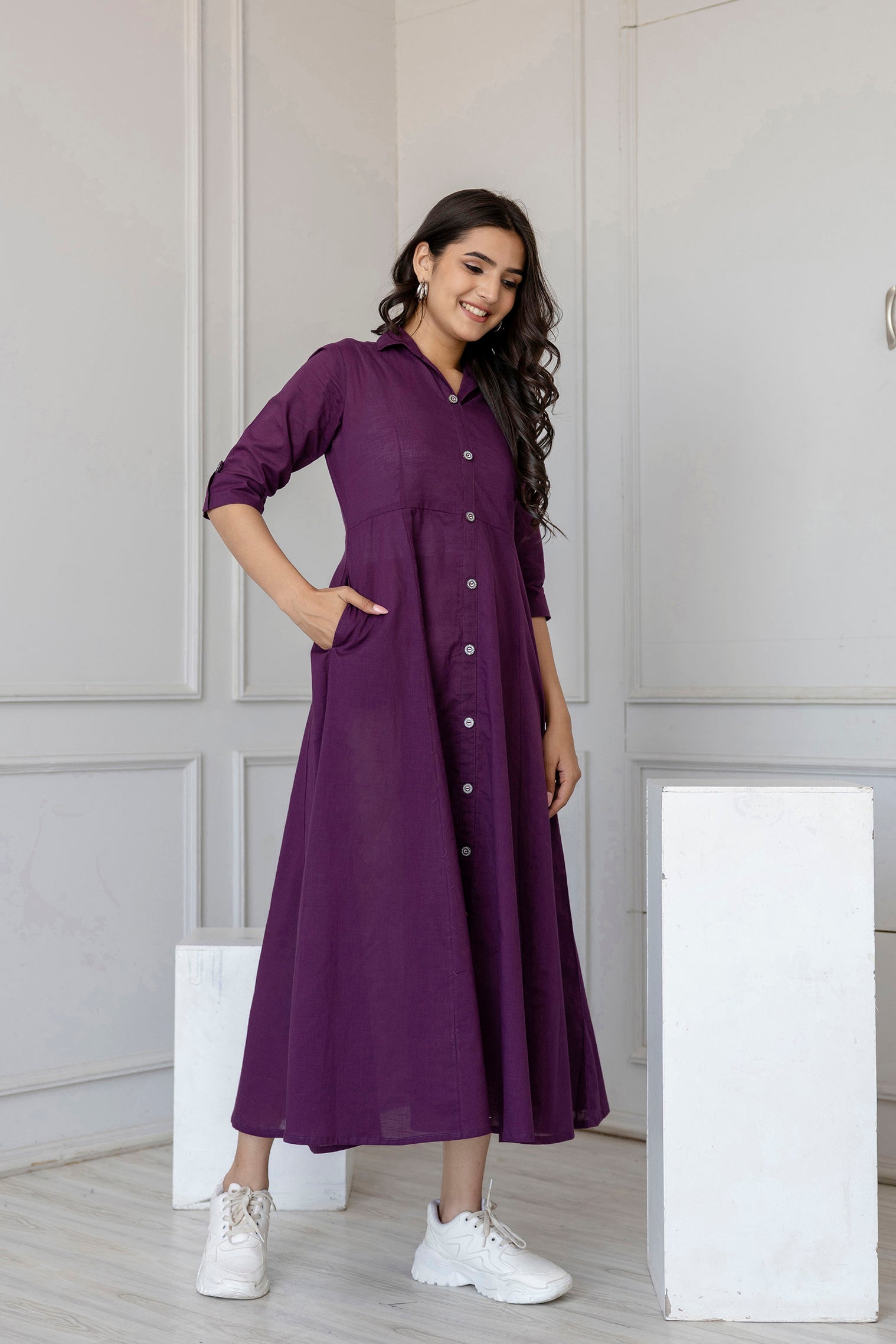 Women Purple Solid Flared Dress With Three Quarter Sleeves