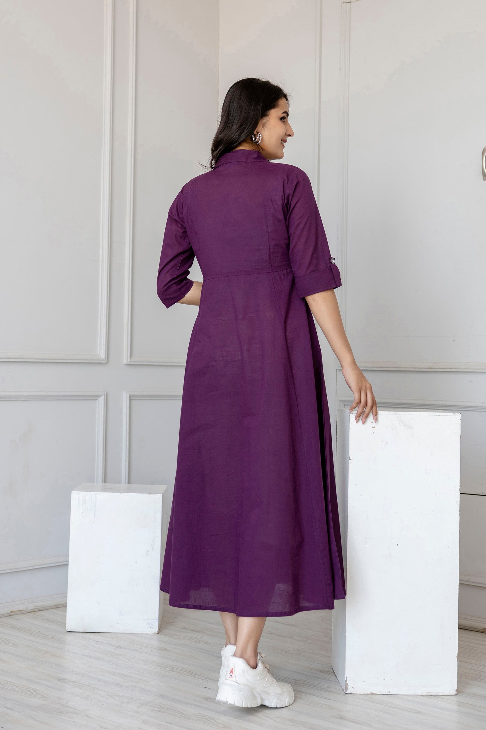 Women Purple Solid Flared Dress With Three Quarter Sleeves