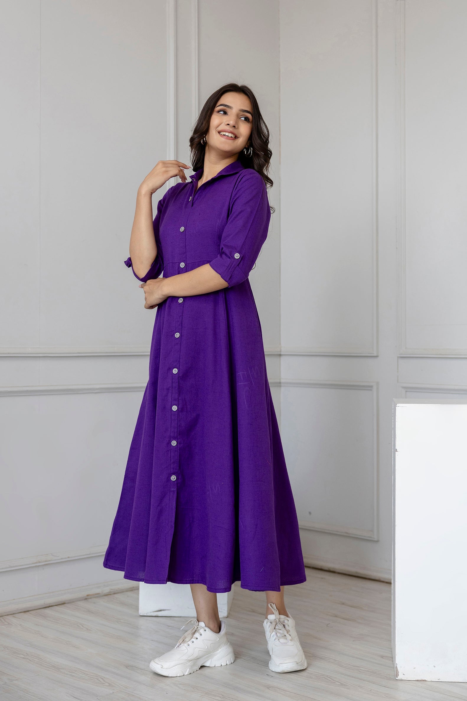 Women Purple Solid Flared Dress With Three Quarter Sleeves