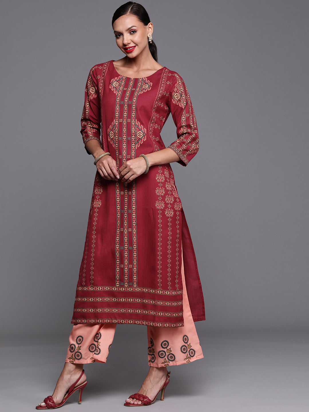 Women Maroon Foil Printed Straight Kurtas
