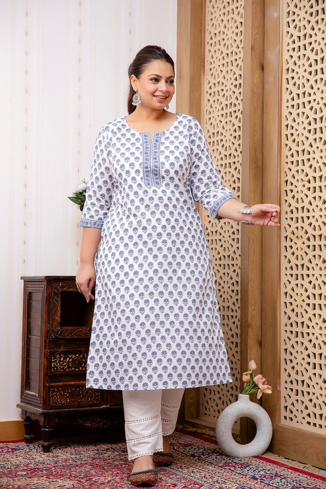 Plus Size White Printed Straight Kurta For Women