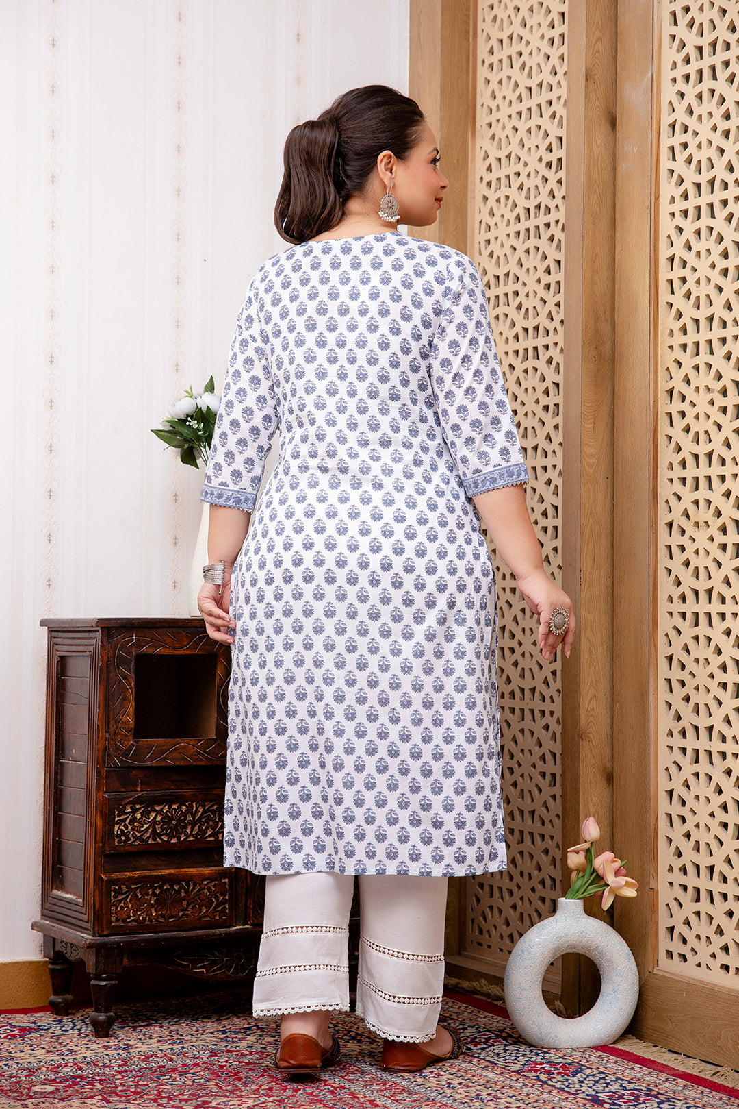 Plus Size White Printed Straight Kurta For Women
