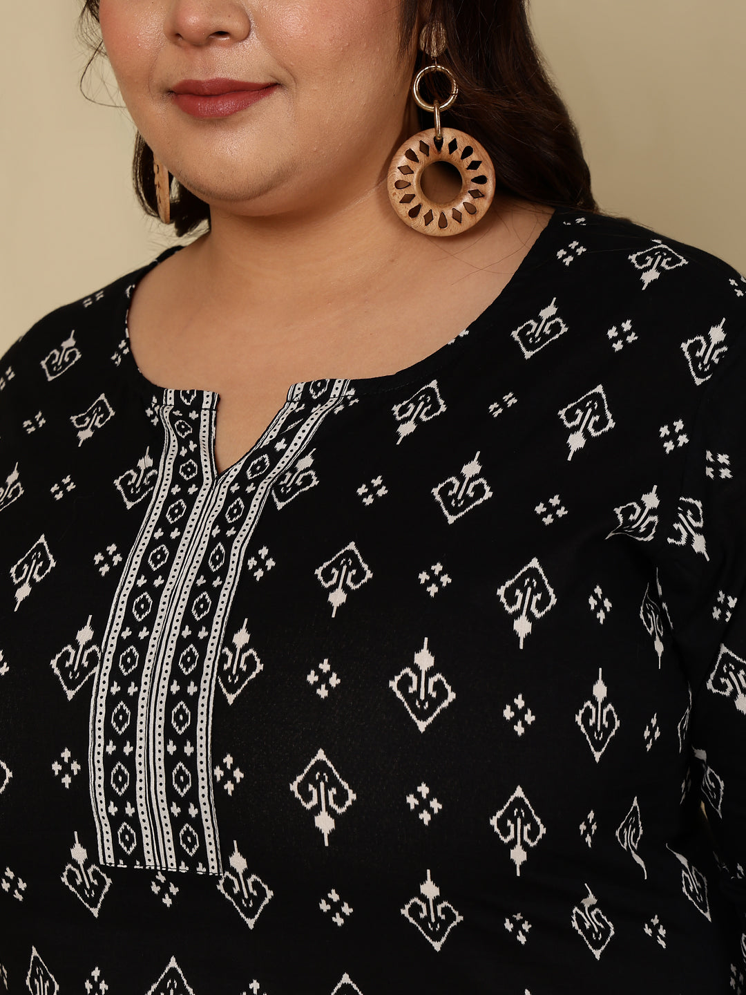 Plus Size Black Printed Straight Kurta For Women