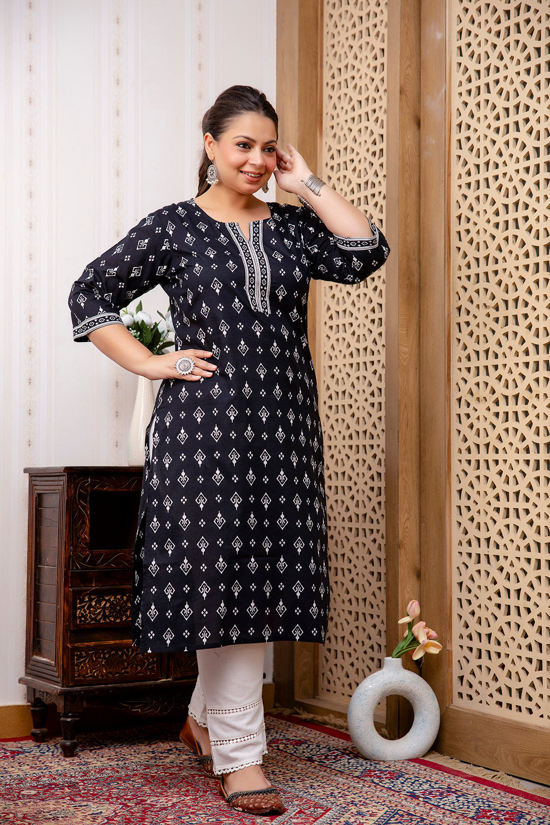 Plus Size Black Printed Straight Kurta For Women