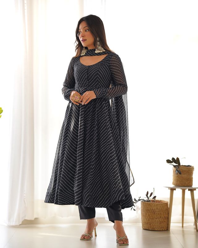 Women Pure Soft Faux Georgette Laheriya Print Fully Flair Anarkali Kurta Pant With Dupatta Set