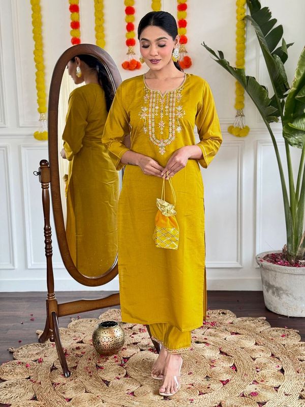 Women Embroidered Straight Kurta with Pant And Printed Dupatta Sets