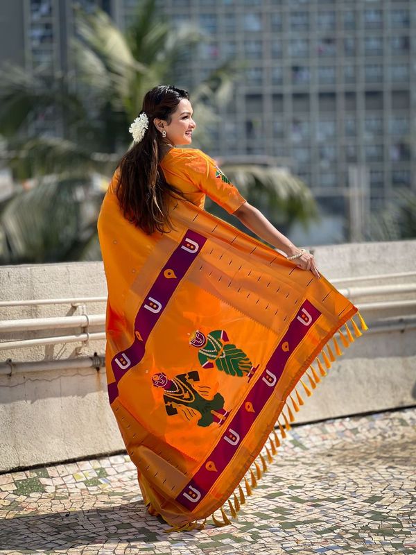 Yellow Wevon Paithani Vitthala Designer Soft Silk Saree