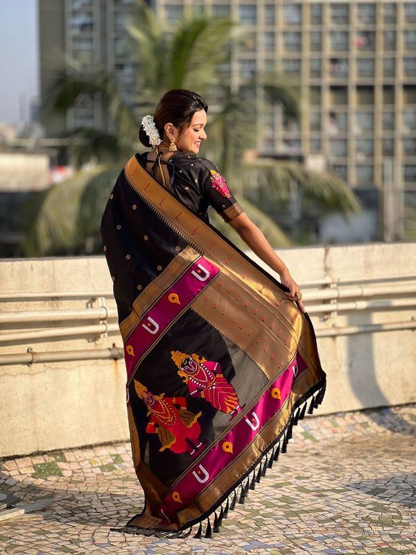 Black Wevon Paithani Vitthala Designer Soft Silk Saree