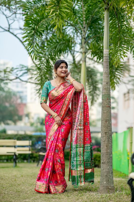 Pink Wevon Meenakari Designer Banarasi Silk Saree