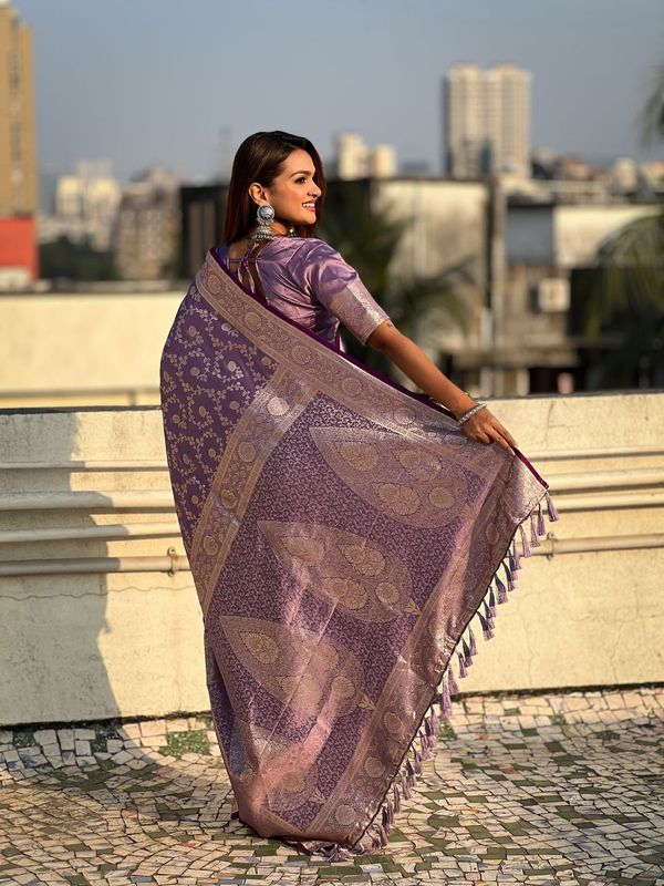 Purple Color Banarasi Silk Wevon Jari Designer Rich Looks Partywear Saree