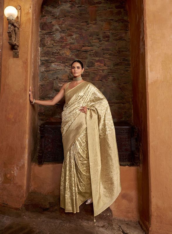 Beige Weaving Jacquard Jari Designer Banarasi Silk Saree