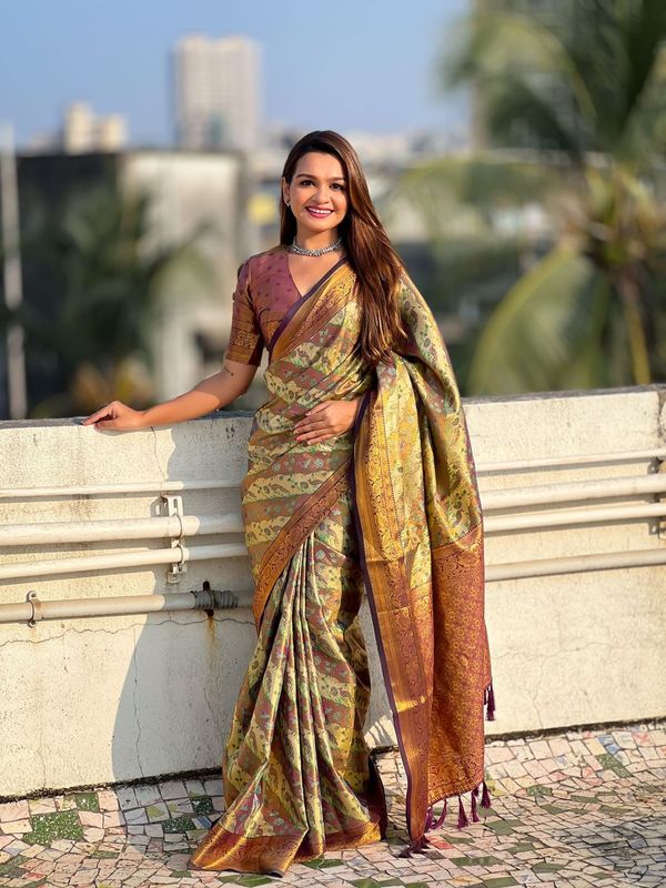 Brown Color Dharmavaram Silk Wevon Laheriya Meenakari Designer Traditional Heavy Rich Looks Saree
