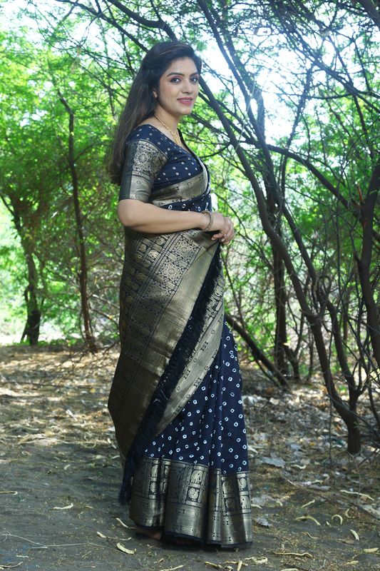 Black Wevon Jari Heavy Designer & Bandhej Work Kanjivaram Silk Saree