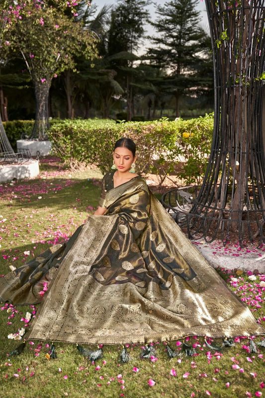 Grey Weaving Rich Pallu Jari Designer Simmer Silk Saree