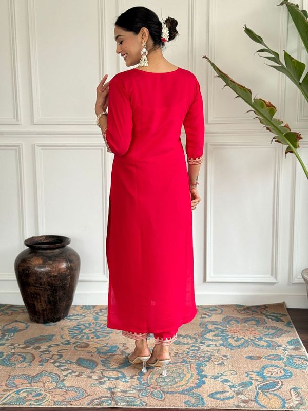 Women Embroidered Straight Kurta with Pant And Printed Dupatta Sets