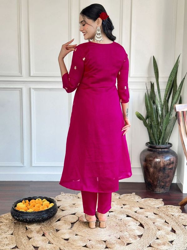 Women Embroidered Straight Kurta with Pant And Printed Dupatta Sets