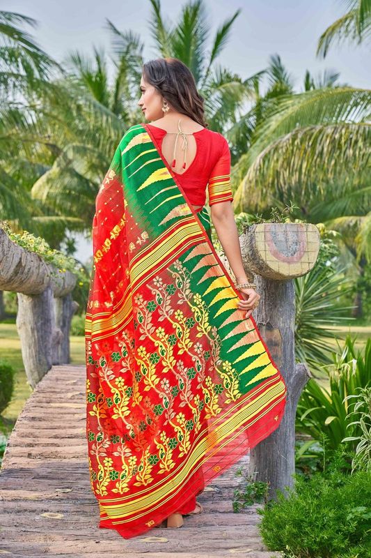 Red Color Silk Cotton Wevon Thread Designer Ethnic Casual Looks Saree
