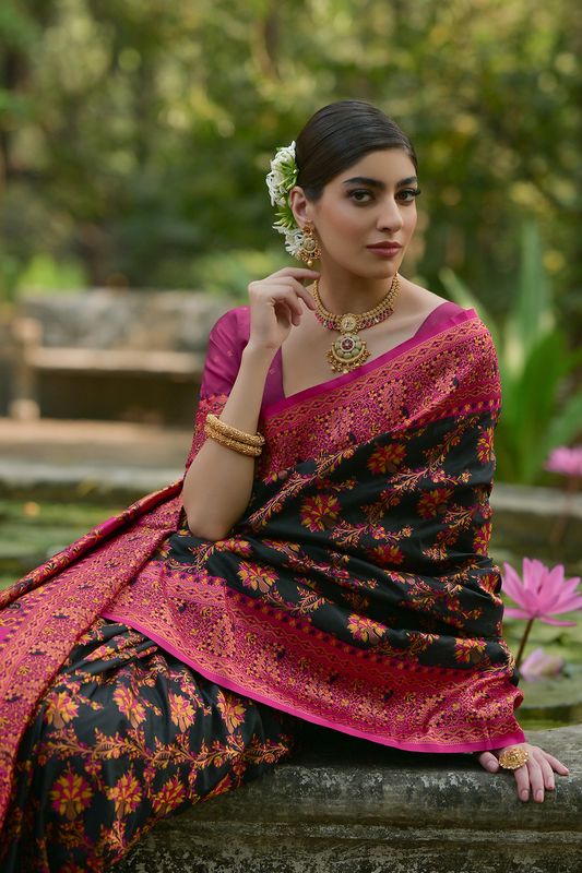 Black All Over Flower With Jal Thread Woven Saree With Thread Woven Pallu Saree