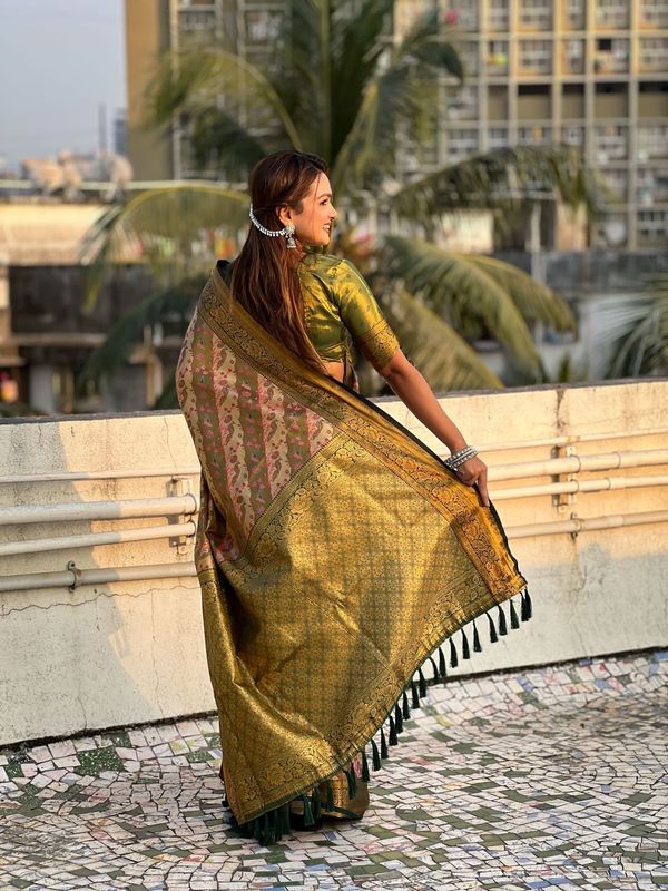 Green Color Dharmavaram Silk Wevon Laheriya Meenakari Designer Traditional Heavy Rich Looks Saree