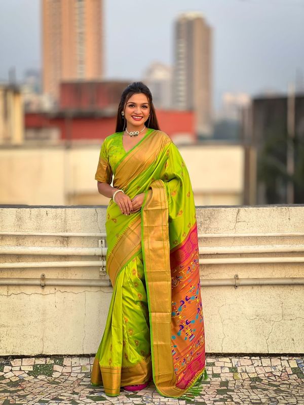 Green Color Soft Silk Fabric Graceful Wevon Nath Meenakari Designer Saree