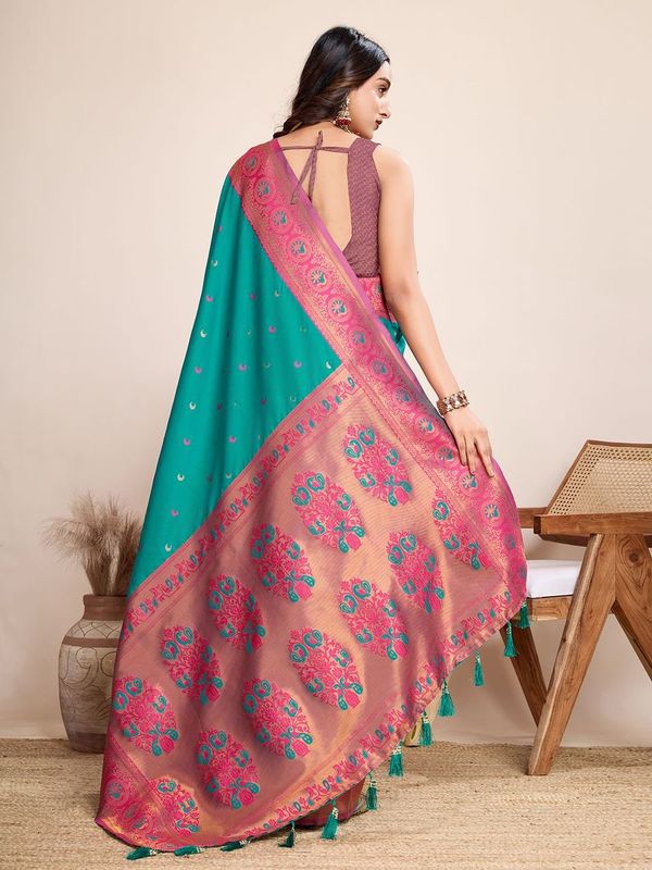 Rama Heavy Wevon Designer Jacquard Silk Saree