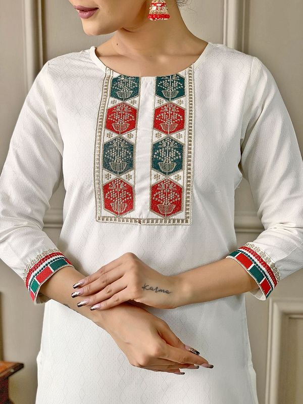 Women Embroidered Straight Kurta with Pant And Printed Dupatta Sets