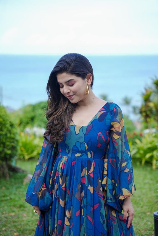 BLUEHeavy GeorgetteKurtas